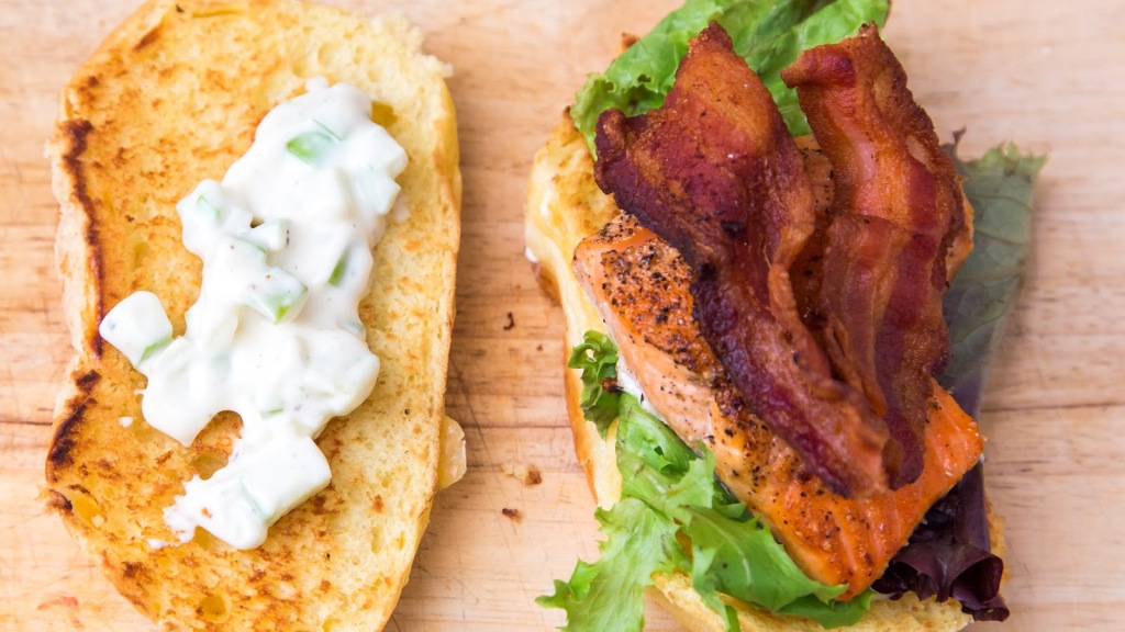 Salmon Brioche Sliders with Bacon & Apple-Horseradish Mayo